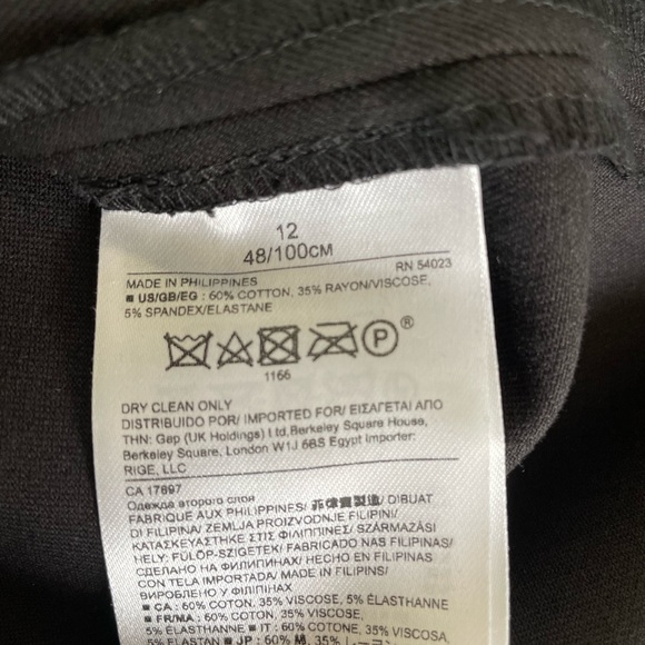 Banana Republic Black skirt. Size 12. - Picture 4 of 4